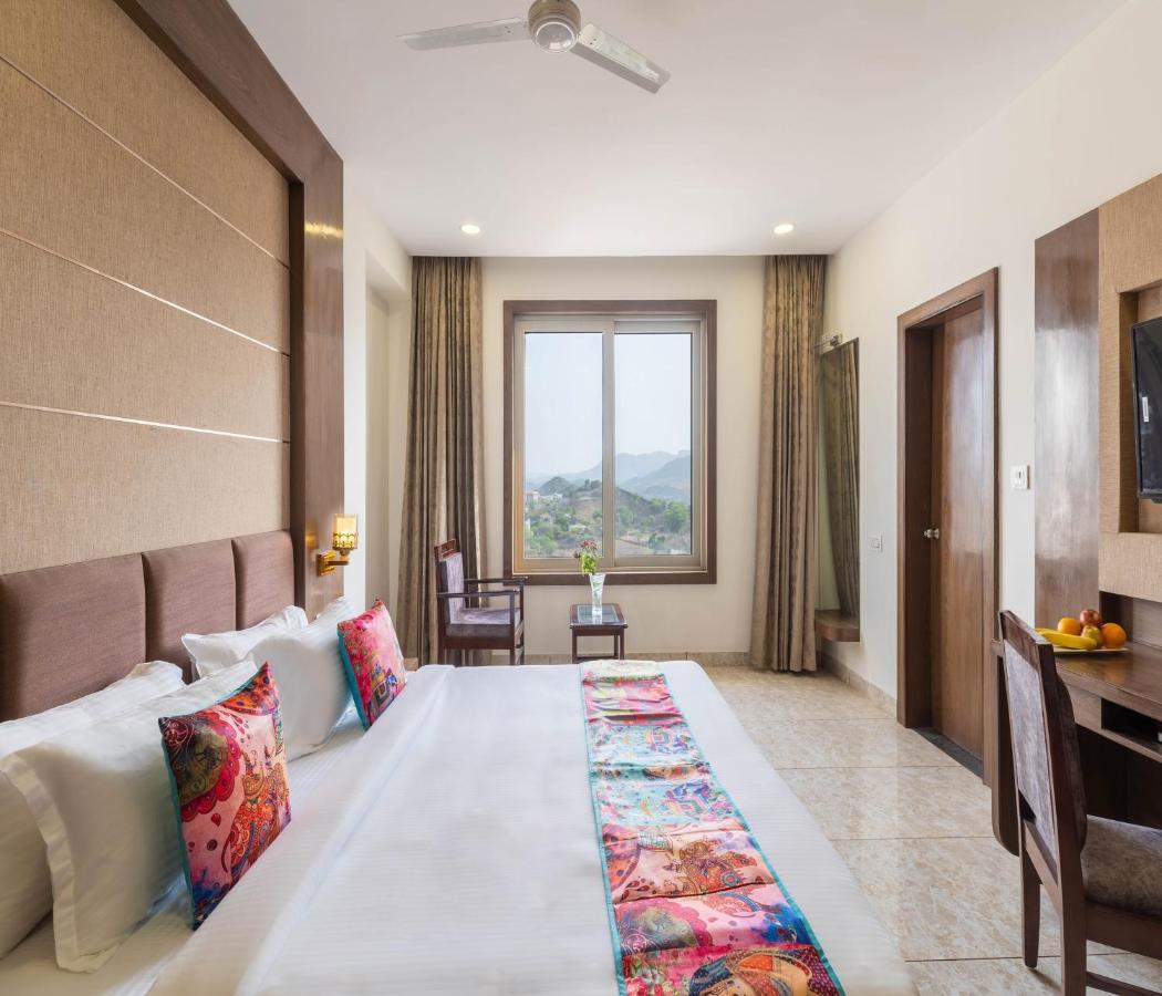 Hotel Pandora Grand, Udaipur- Nestled In Nature Wrapped In Luxury Kültér fotó