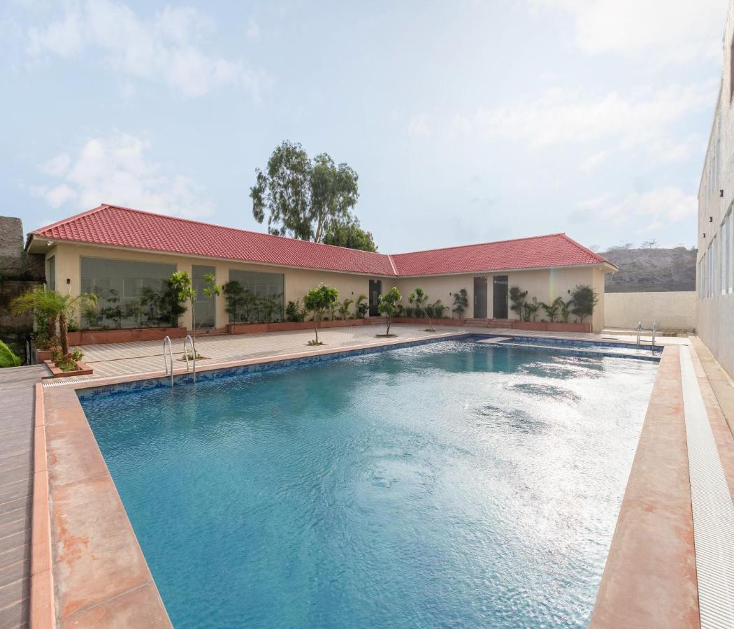 Hotel Pandora Grand, Udaipur- Nestled In Nature Wrapped In Luxury Kültér fotó
